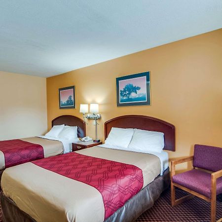 Econo Lodge Near Bluefield College Ngoại thất bức ảnh
