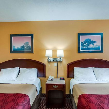 Econo Lodge Near Bluefield College Ngoại thất bức ảnh