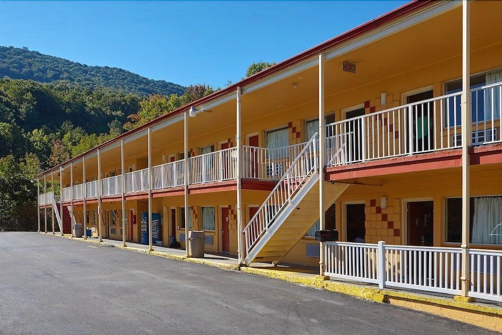 Econo Lodge Near Bluefield College Ngoại thất bức ảnh