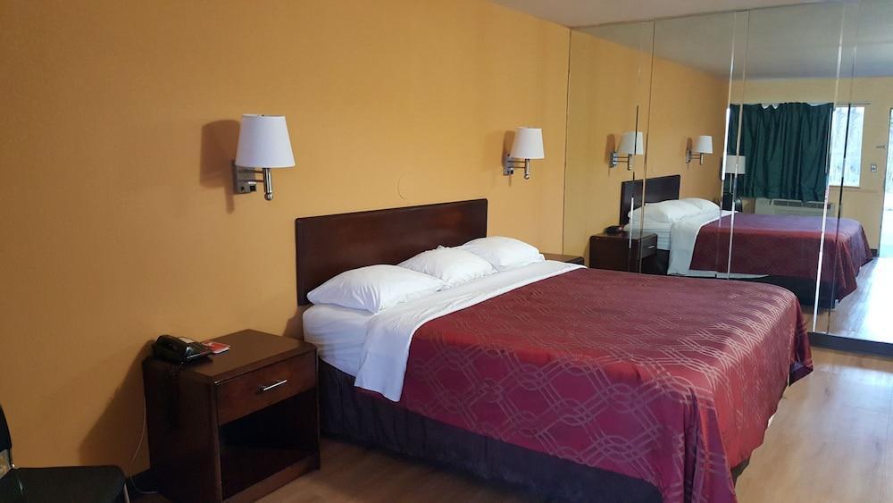 Econo Lodge Near Bluefield College Ngoại thất bức ảnh
