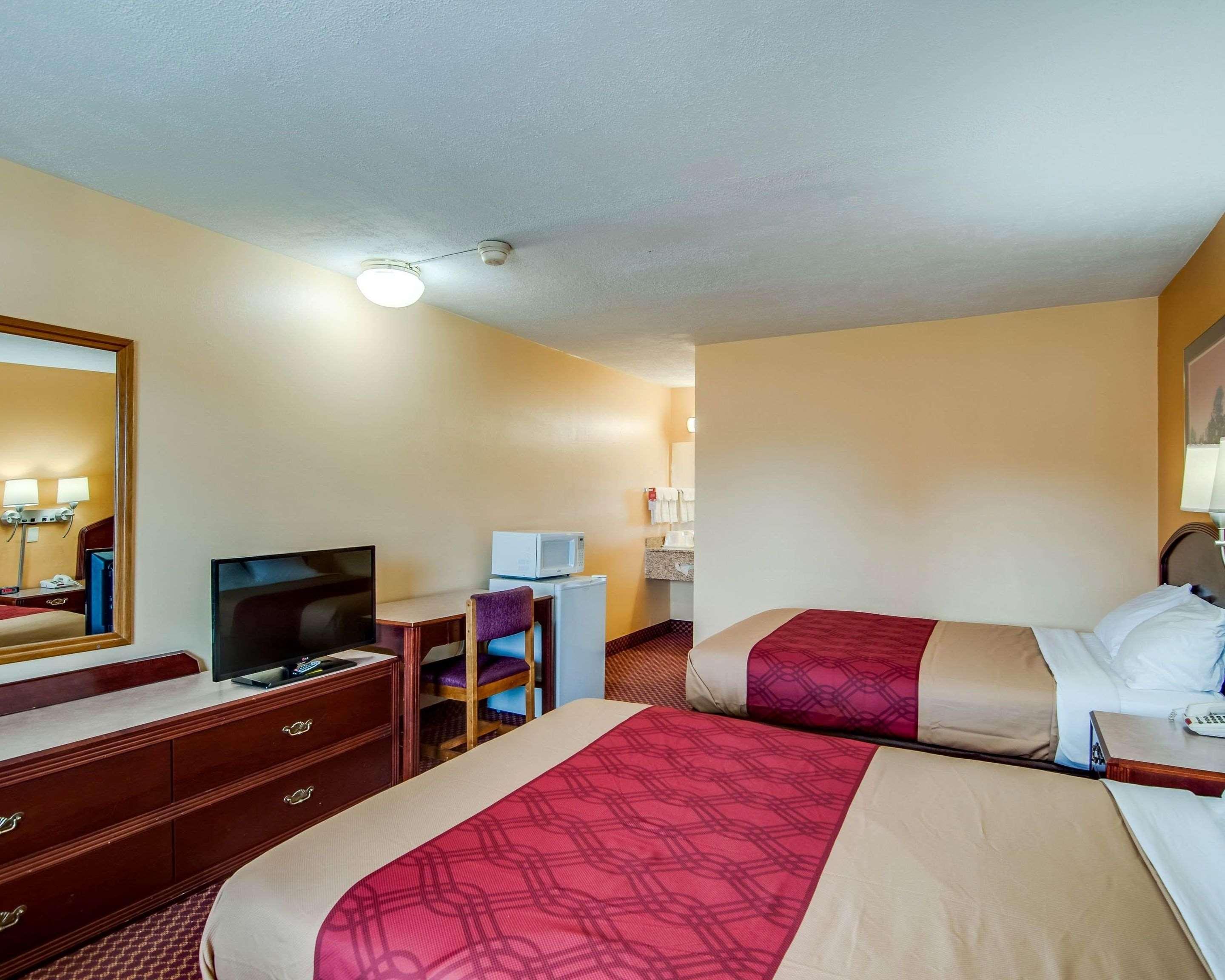 Econo Lodge Near Bluefield College Ngoại thất bức ảnh
